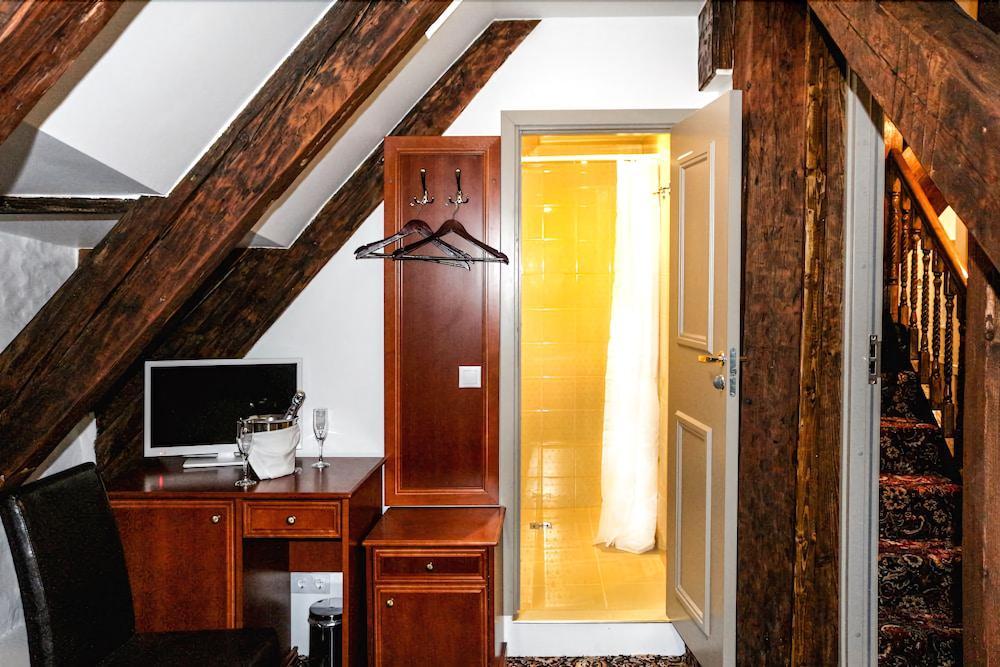 Hotel Three Crowns Residents Reval Esterno foto