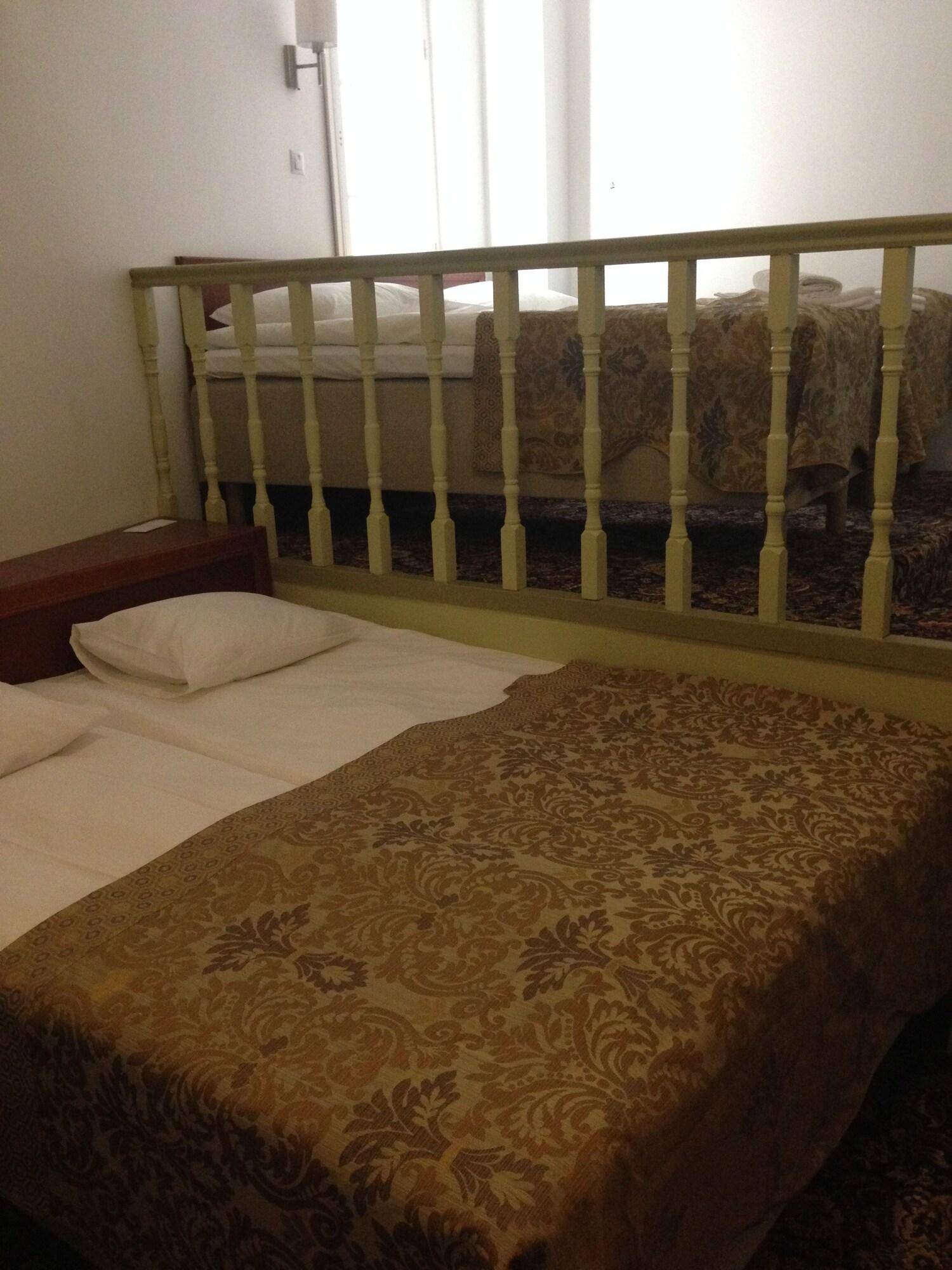 Hotel Three Crowns Residents Reval Esterno foto