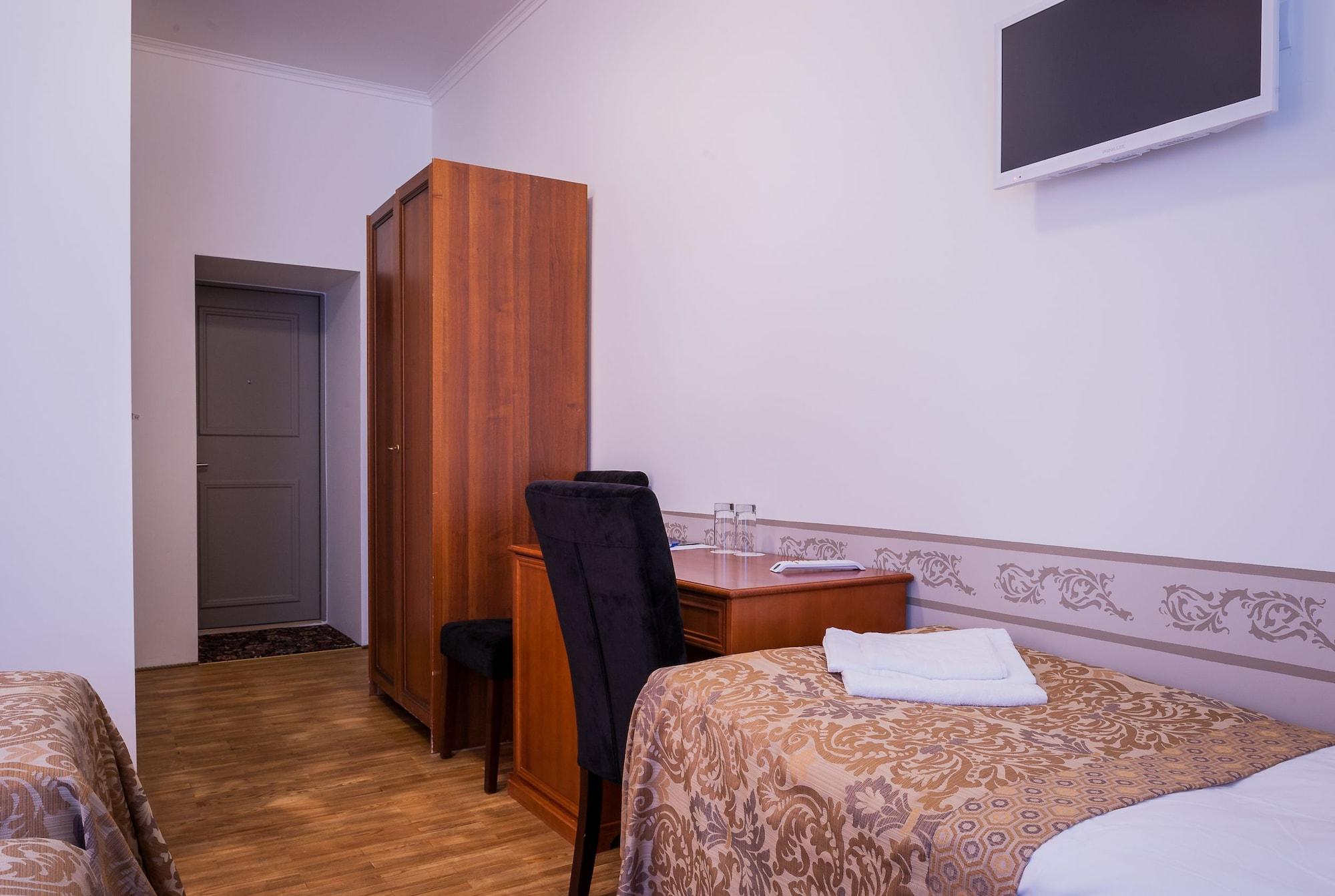 Hotel Three Crowns Residents Reval Esterno foto