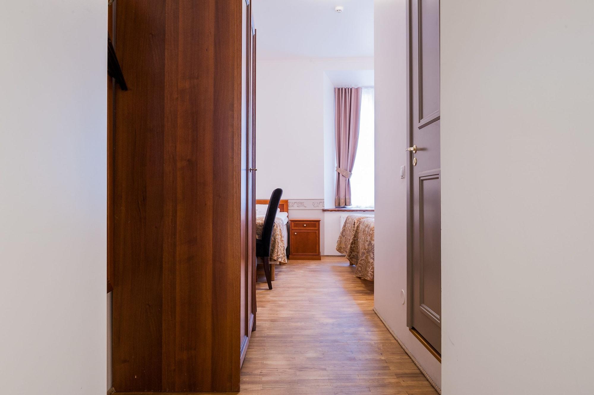 Hotel Three Crowns Residents Reval Esterno foto