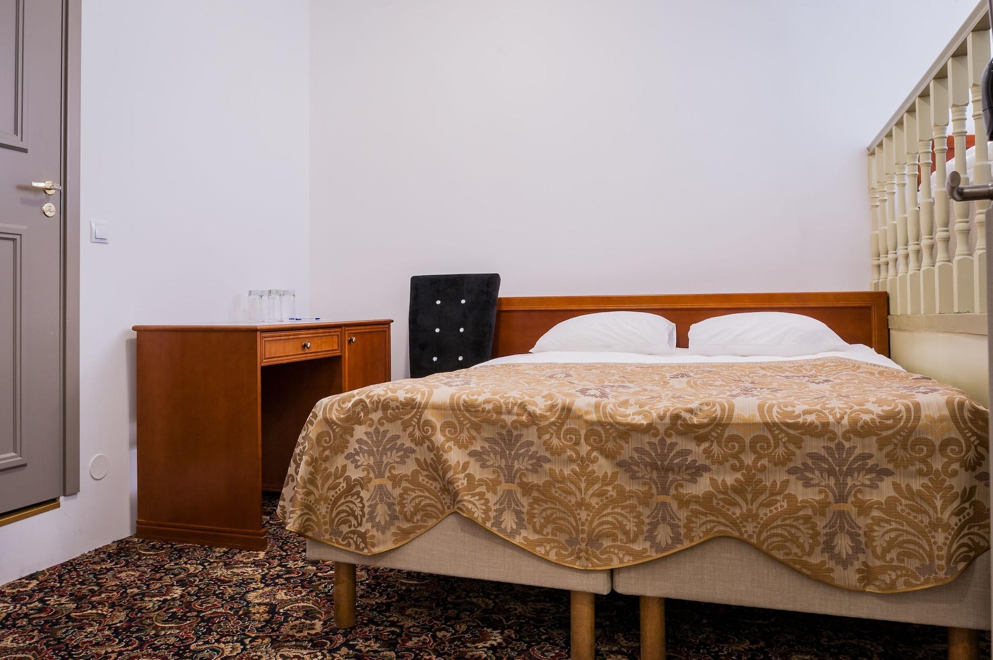 Hotel Three Crowns Residents Reval Esterno foto