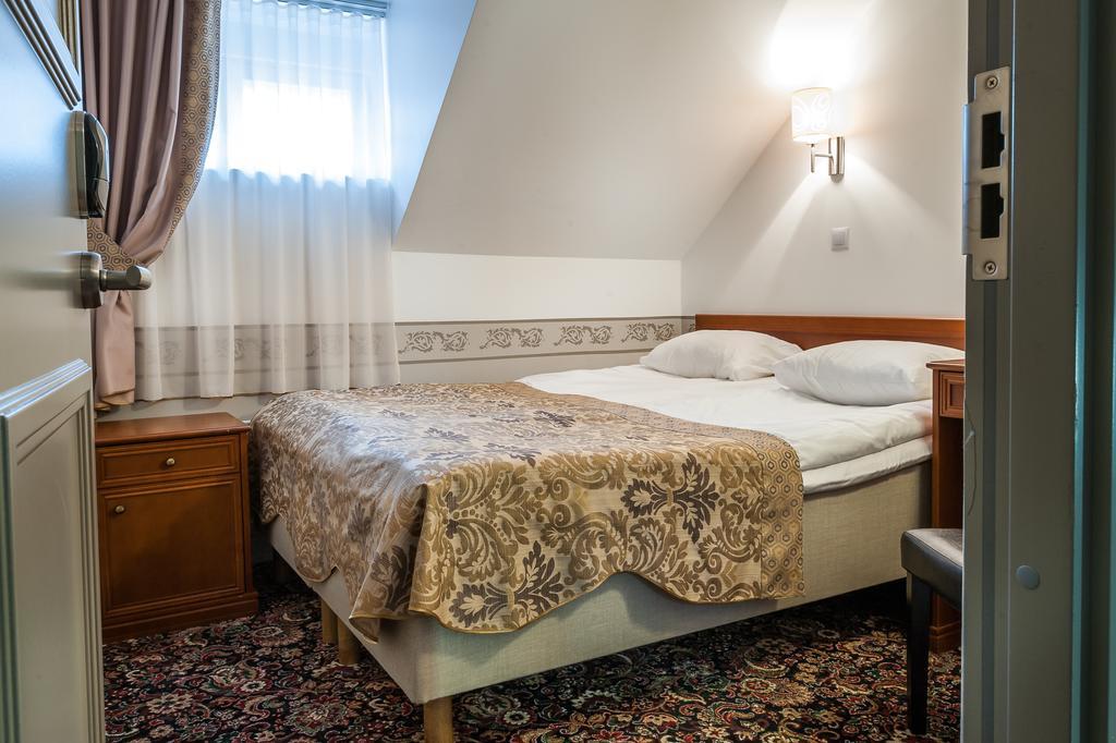 Hotel Three Crowns Residents Reval Esterno foto