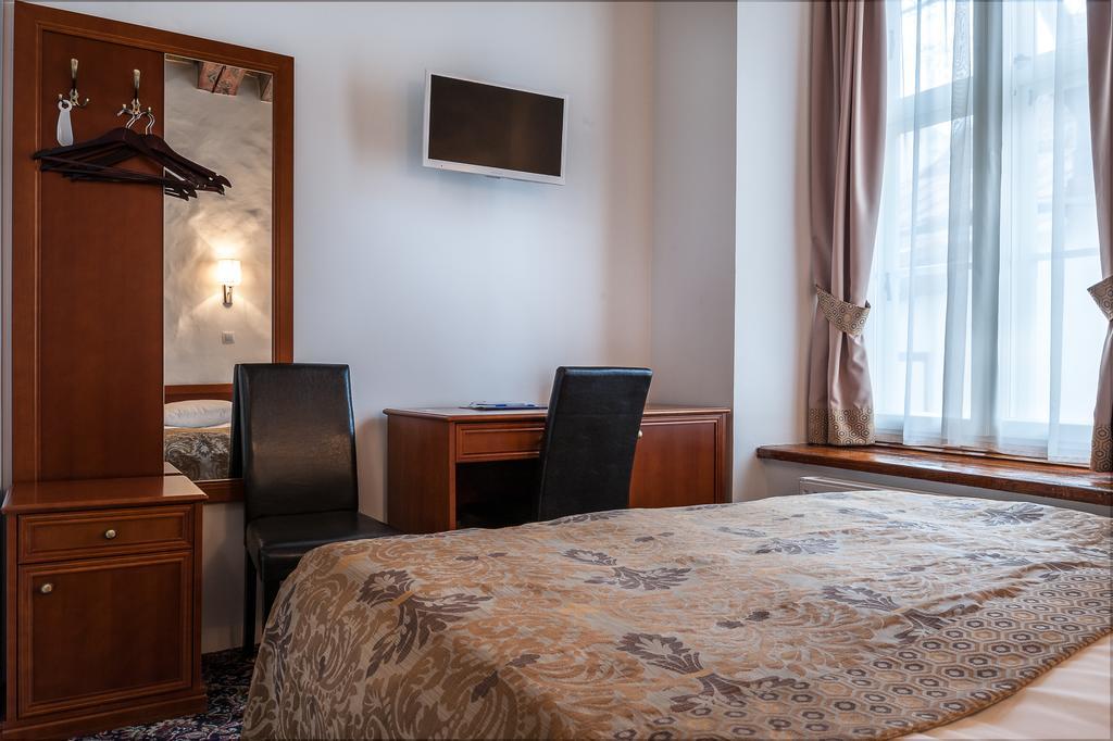 Hotel Three Crowns Residents Reval Esterno foto