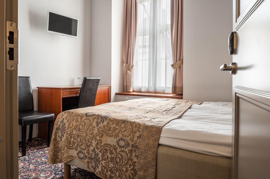 Hotel Three Crowns Residents Reval Esterno foto