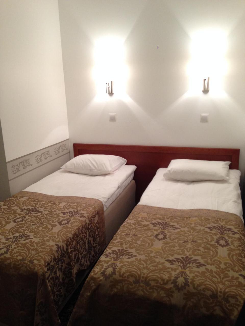 Hotel Three Crowns Residents Reval Esterno foto